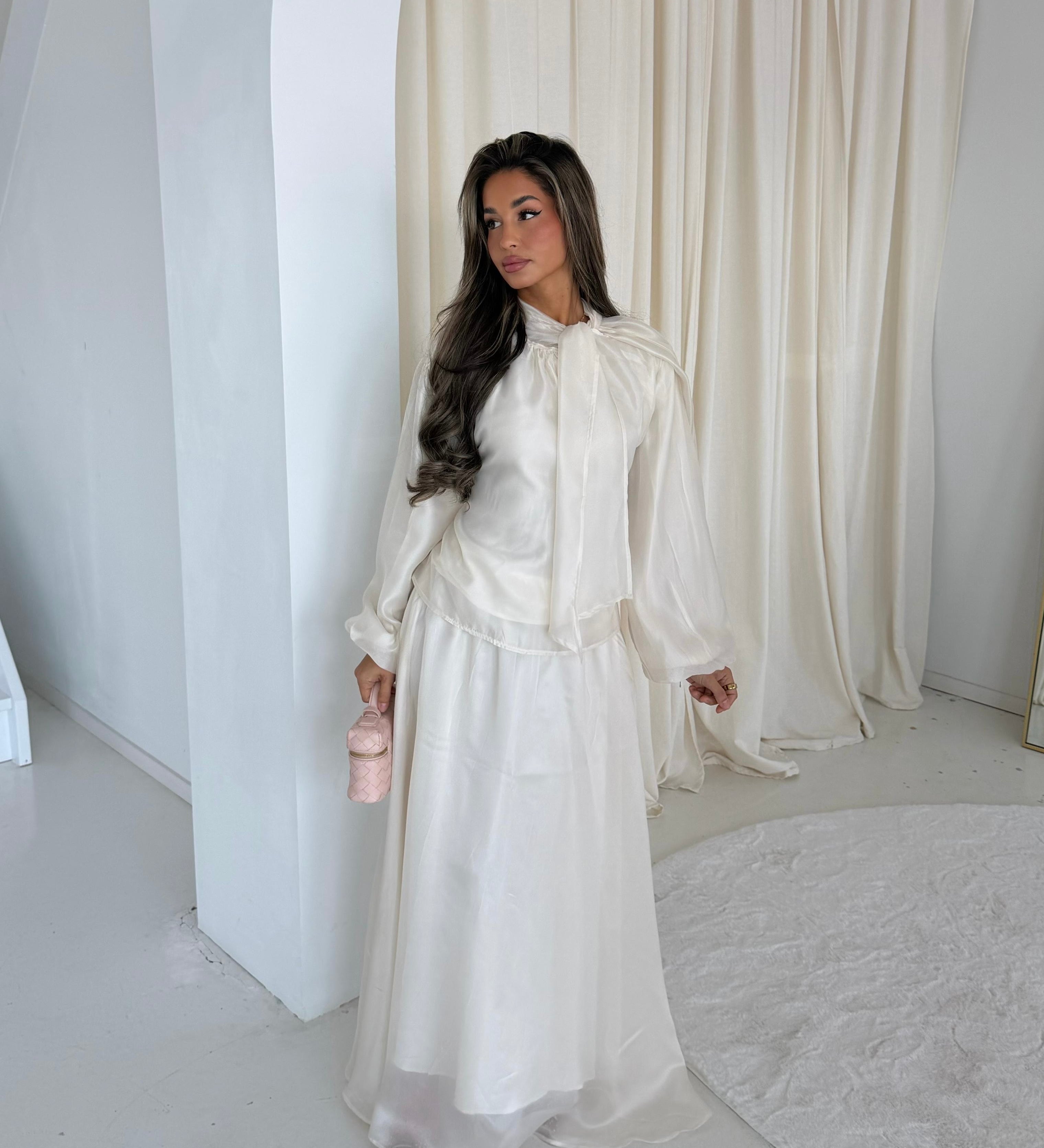 Modest