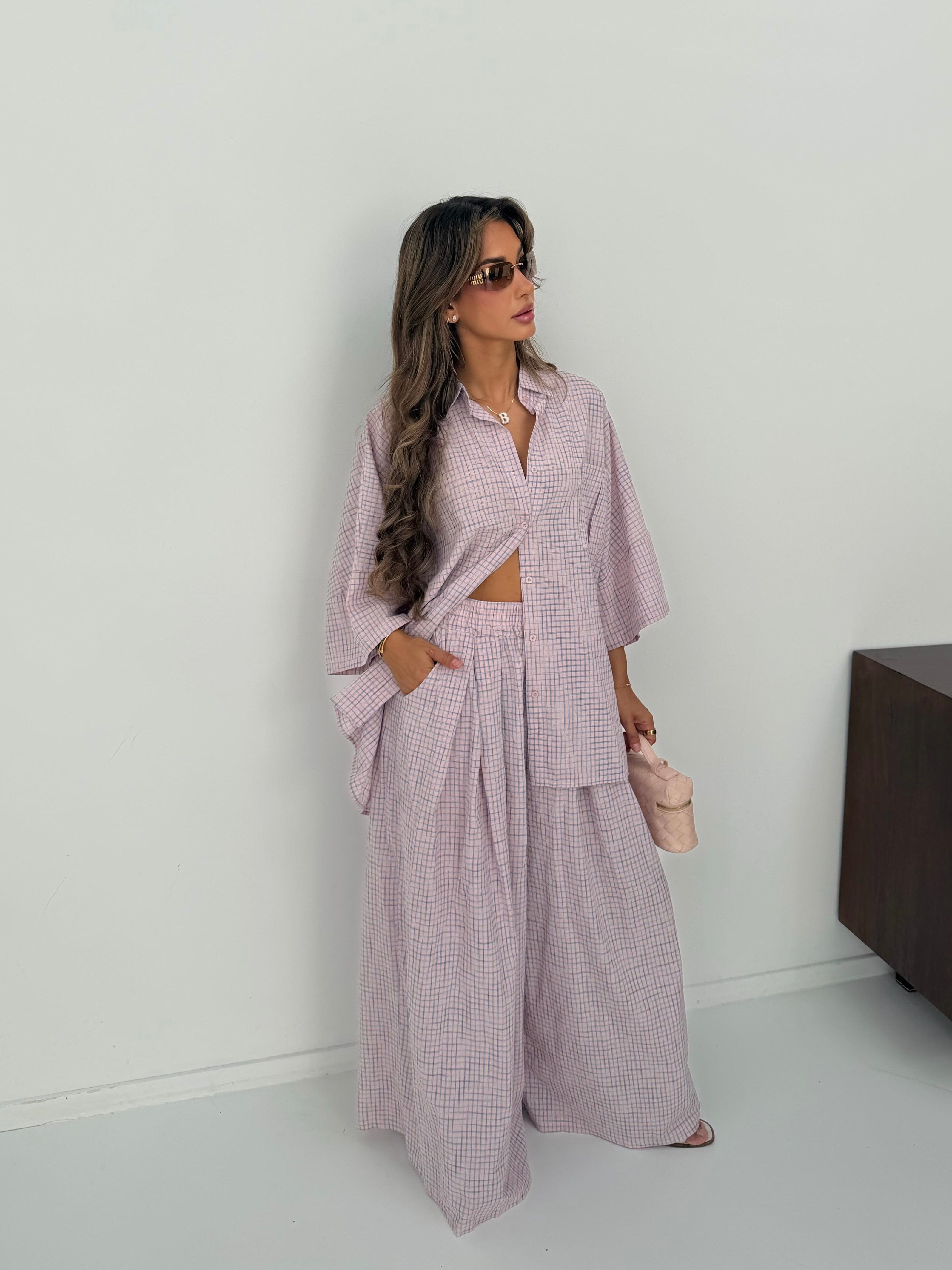 Pink Lola (PRE ORDER)