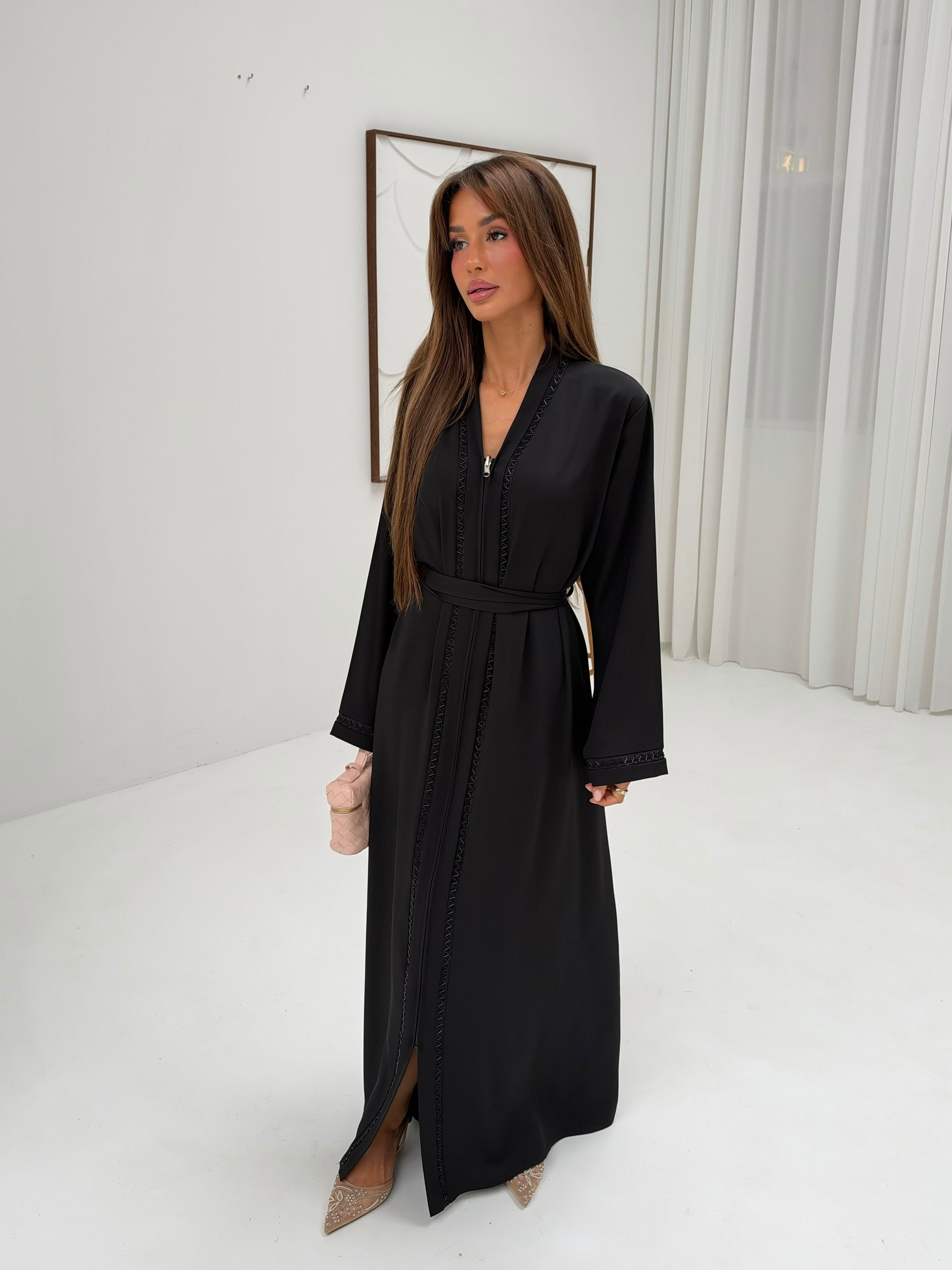 Abaya diamonds