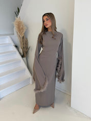 Jurk met veren | Taupe