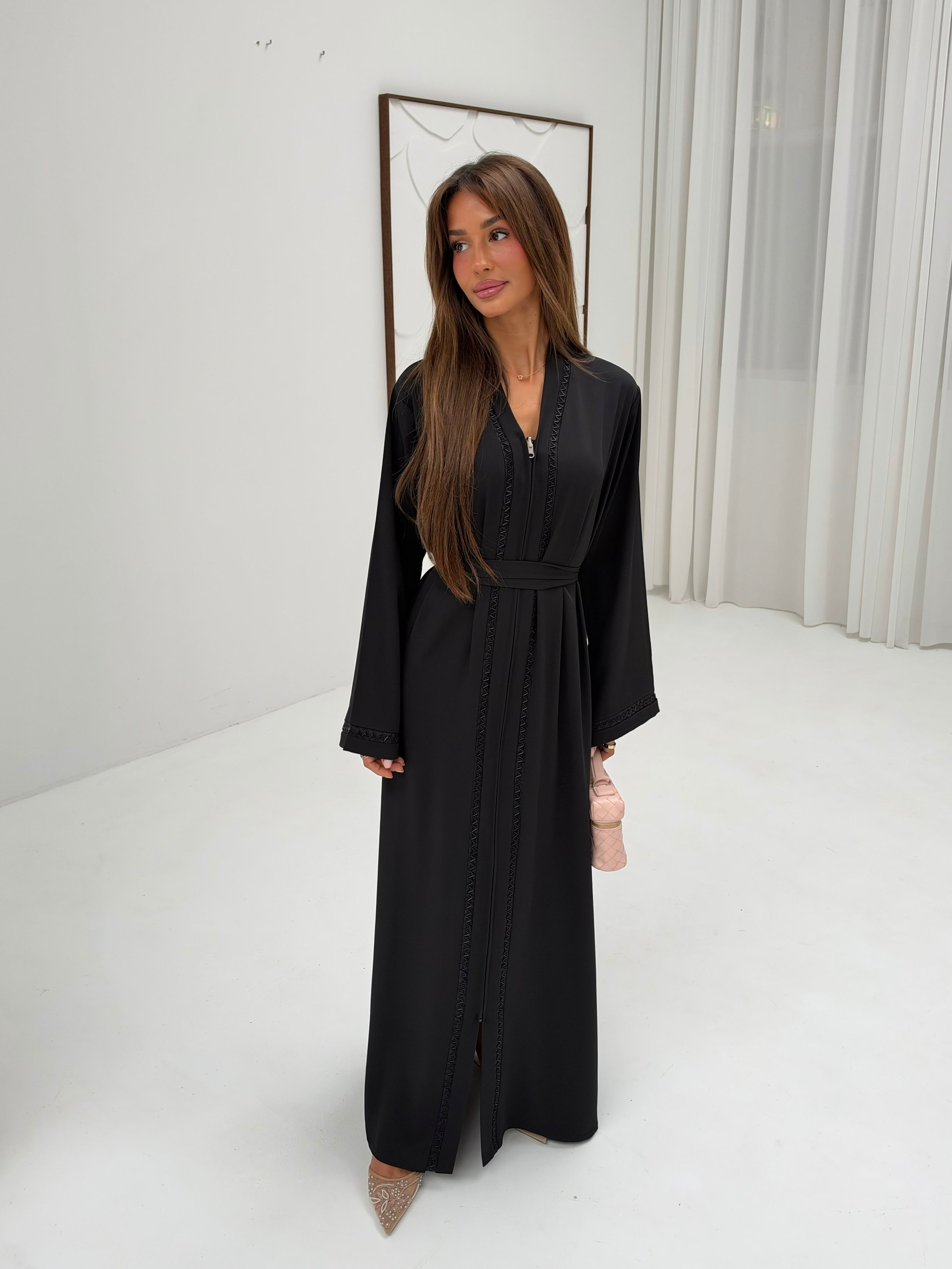 Abaya diamonds