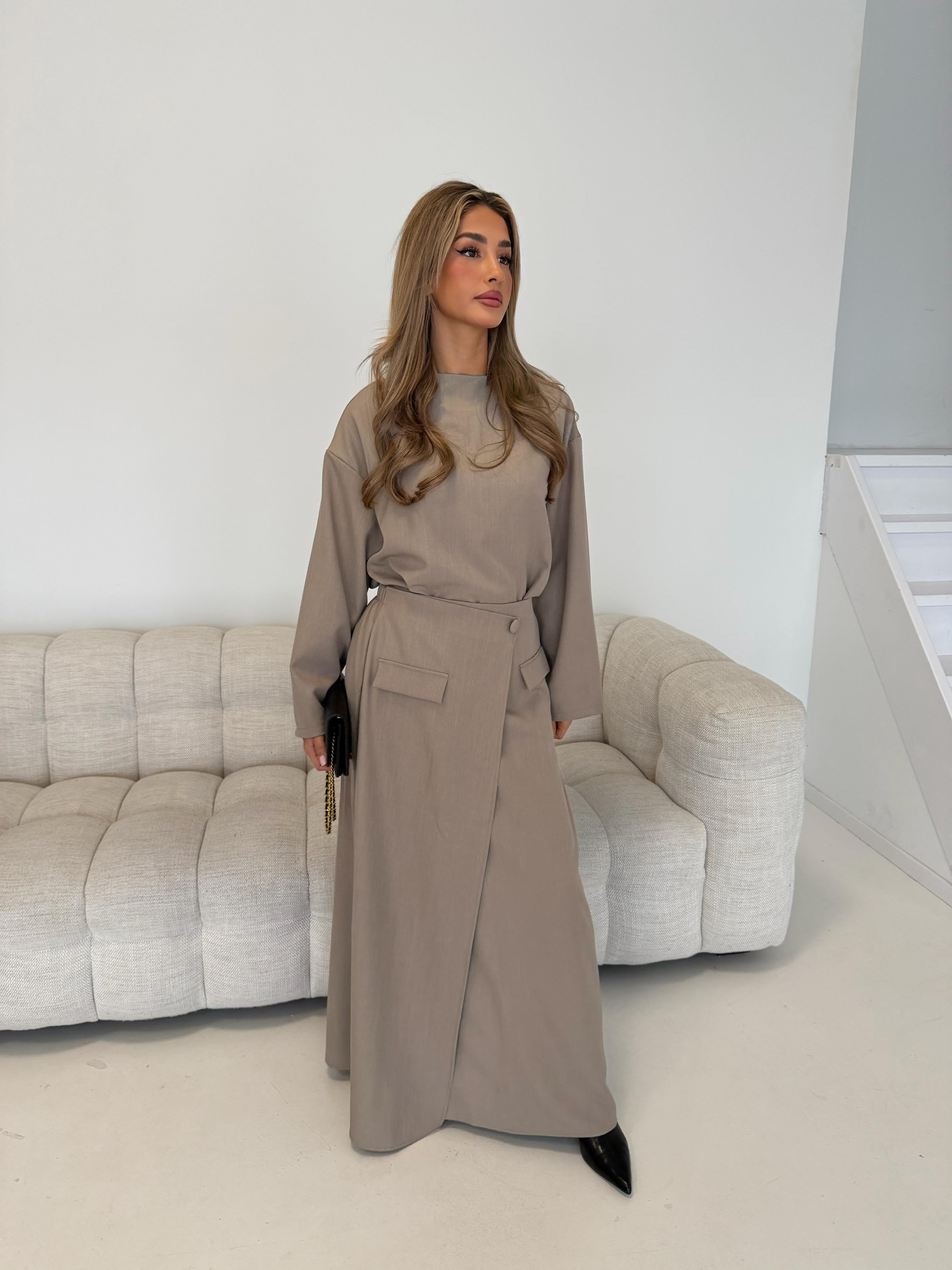 Bescheidenheid | Taupe