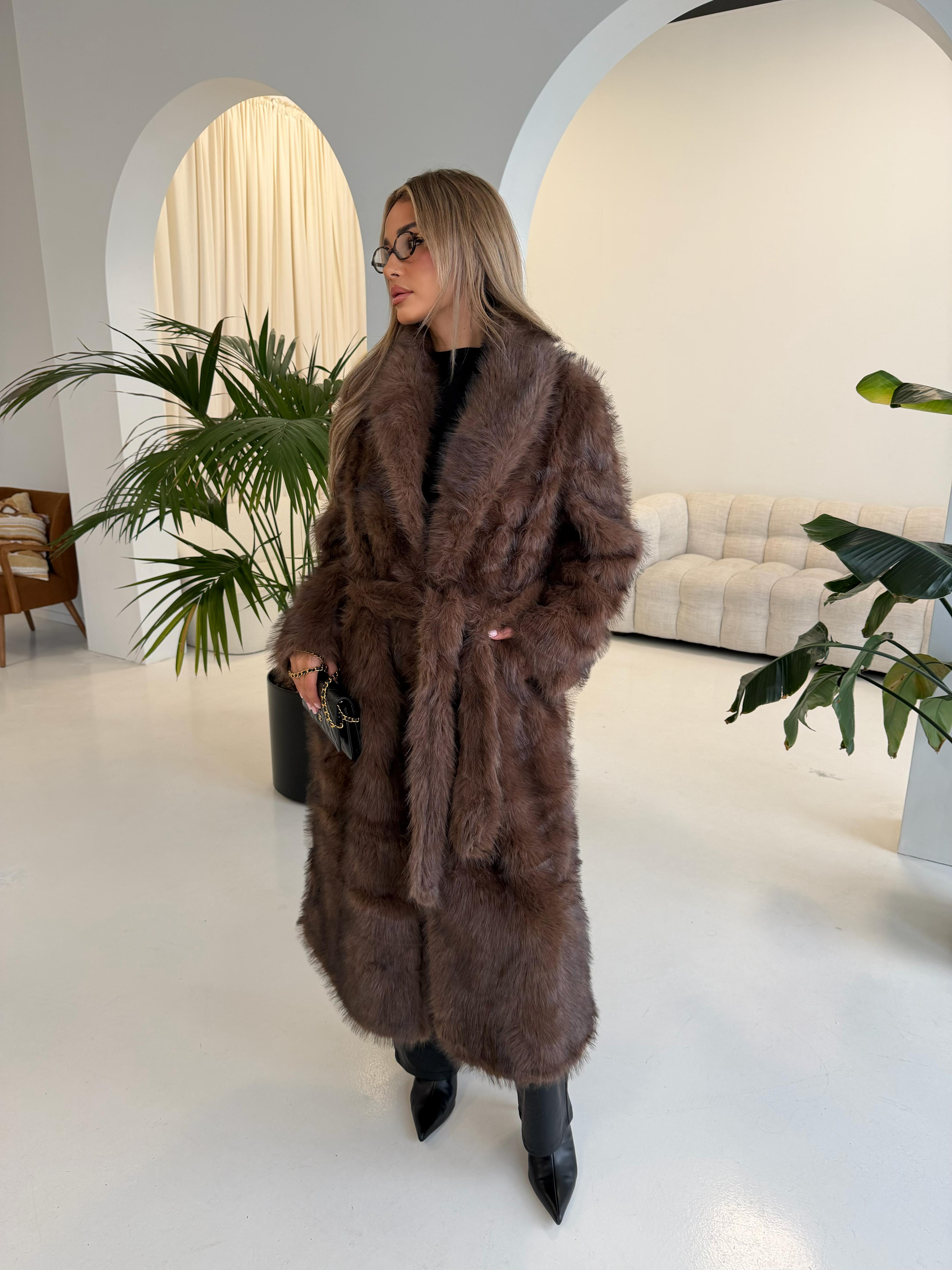 Faux fur coat Brown