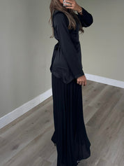 Satin ruffle dress black