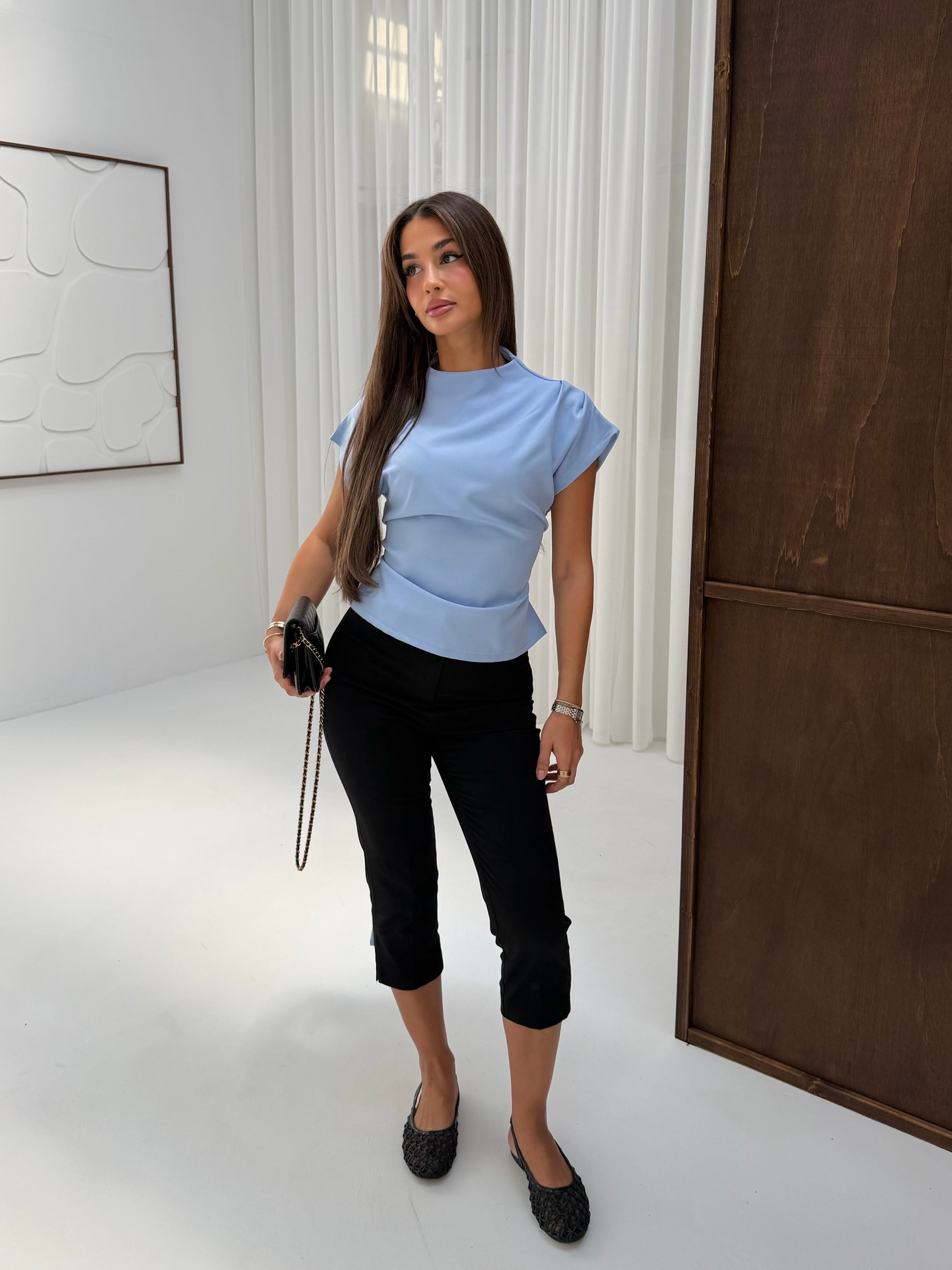 Blue top