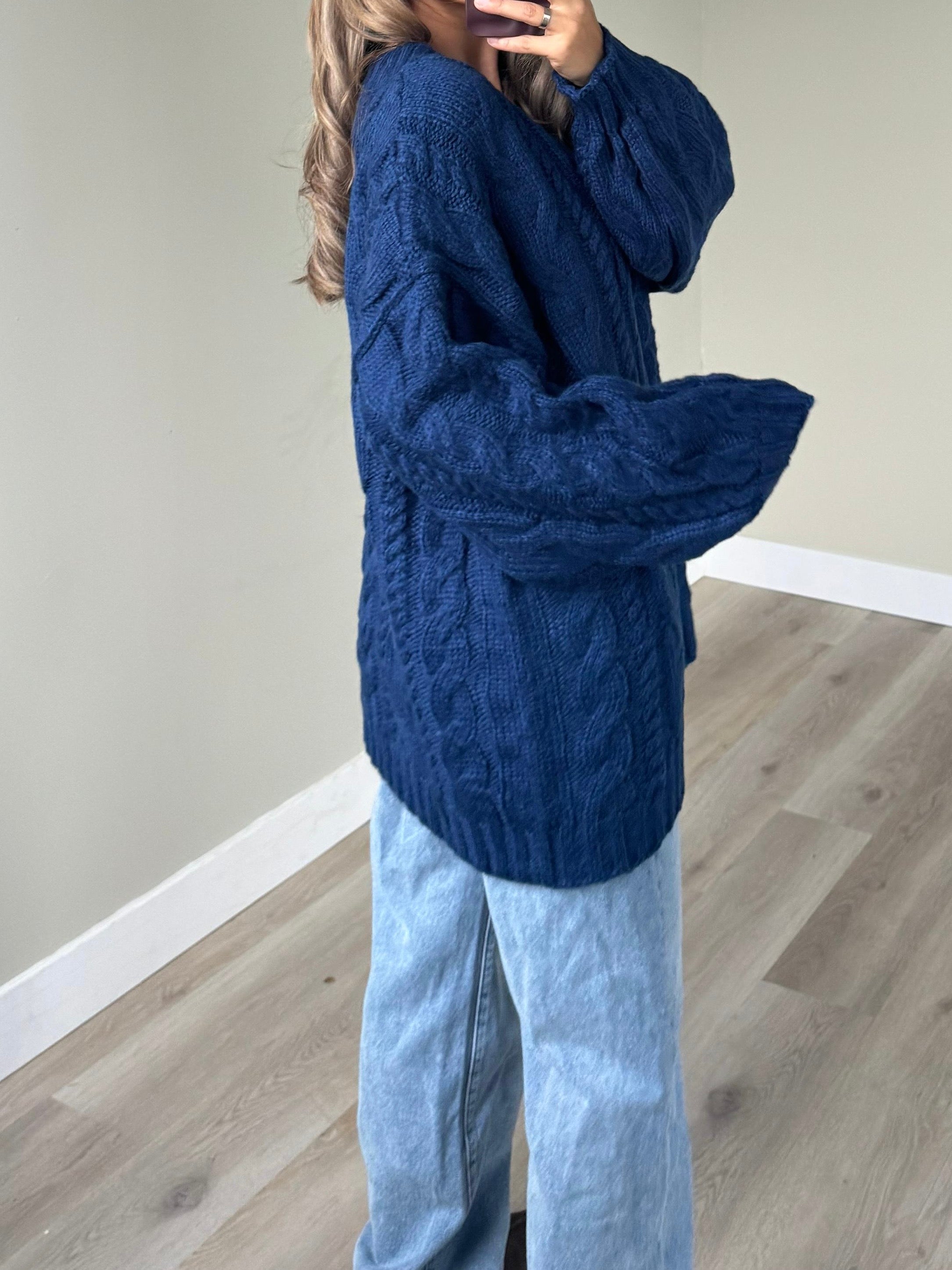 Braided knit blue