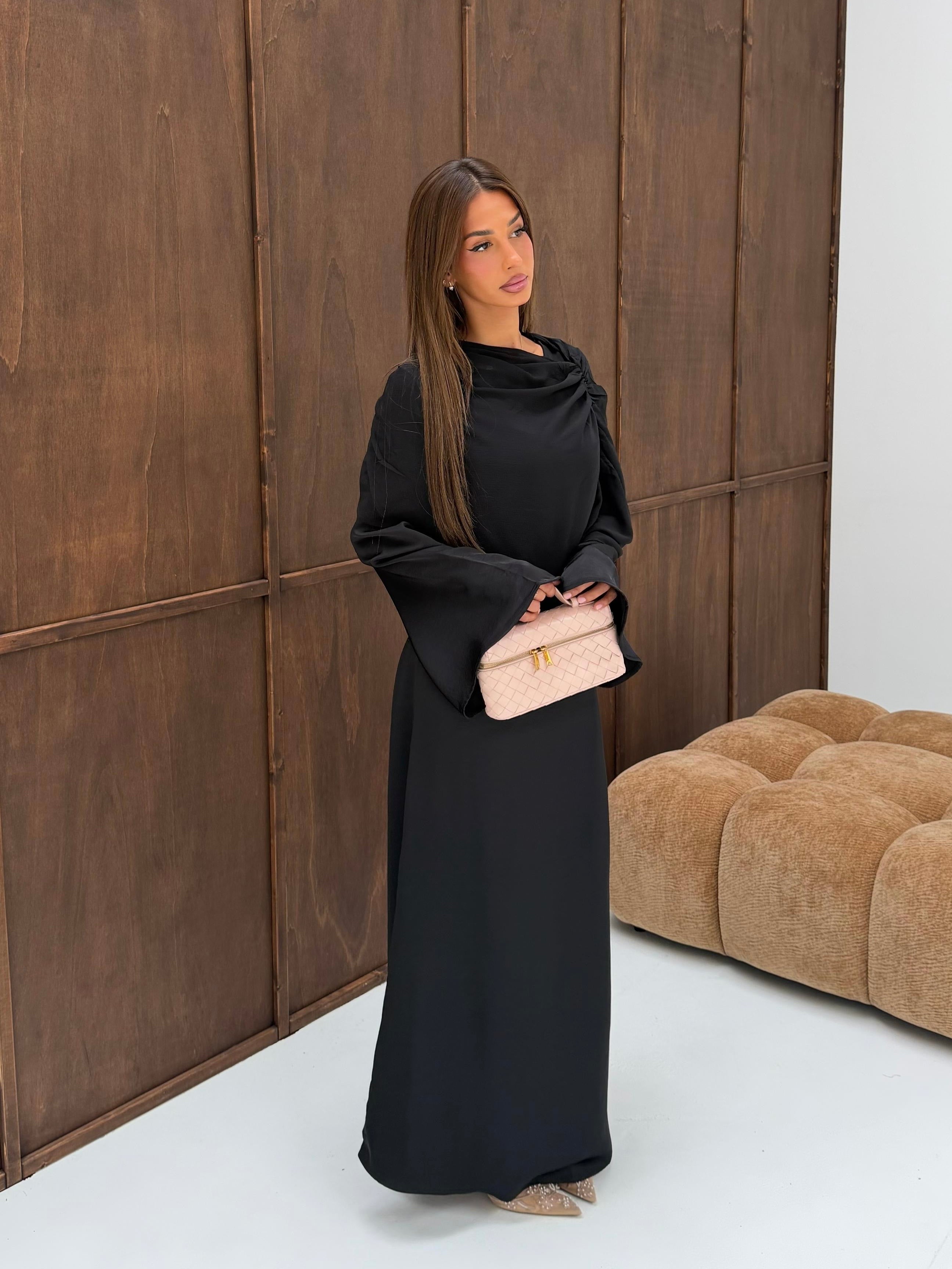 Dress with cape