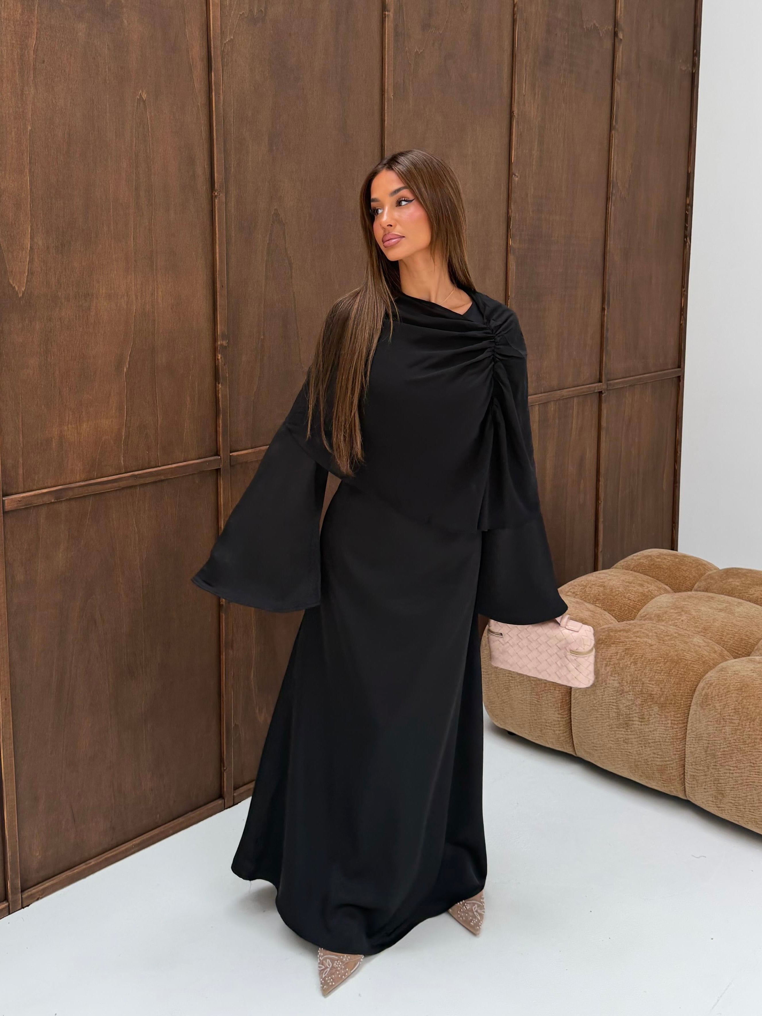 Dress with cape