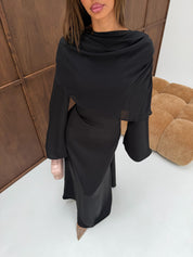 Dress with cape