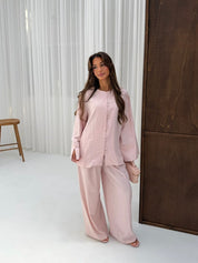 Modesty pink
