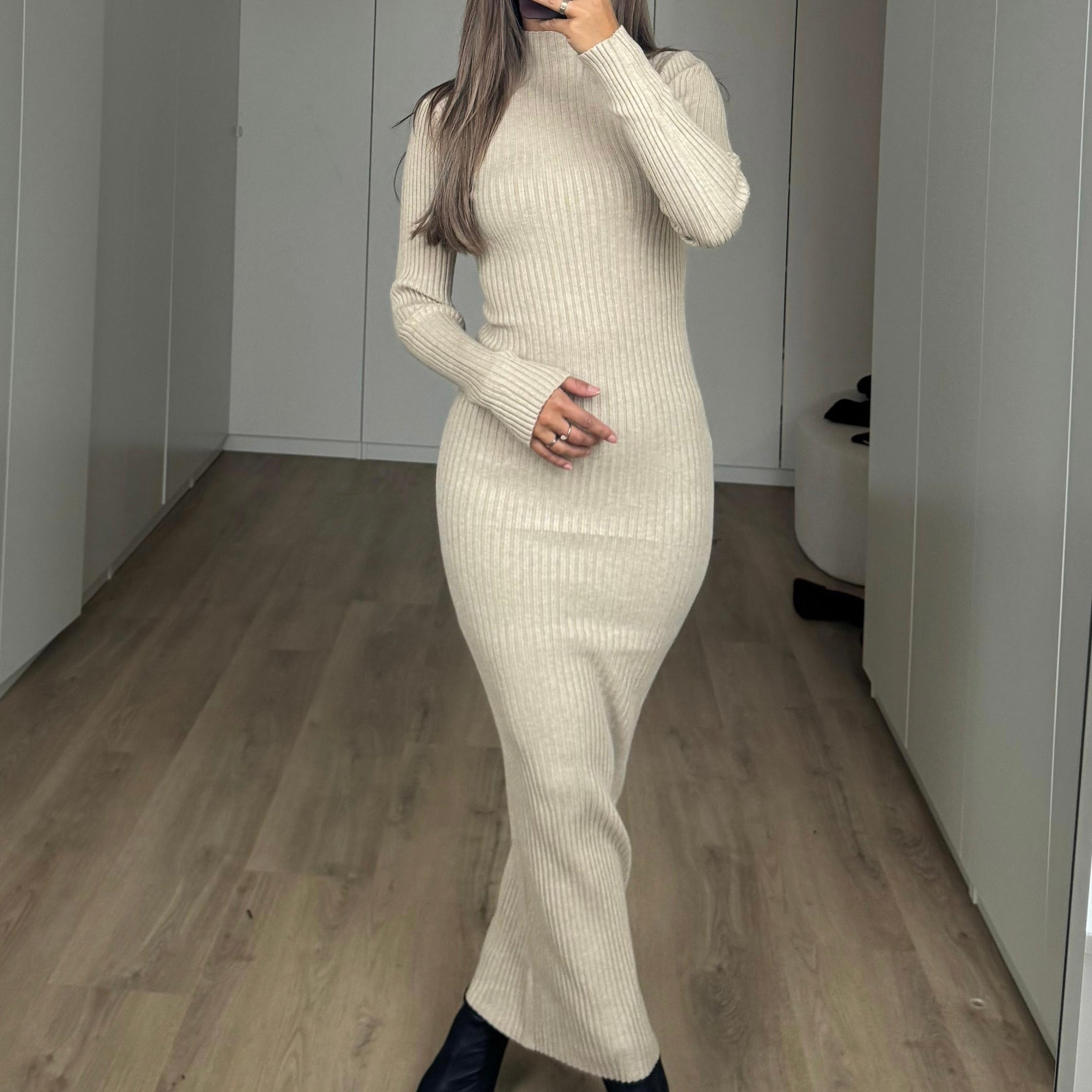 Ella dress sand