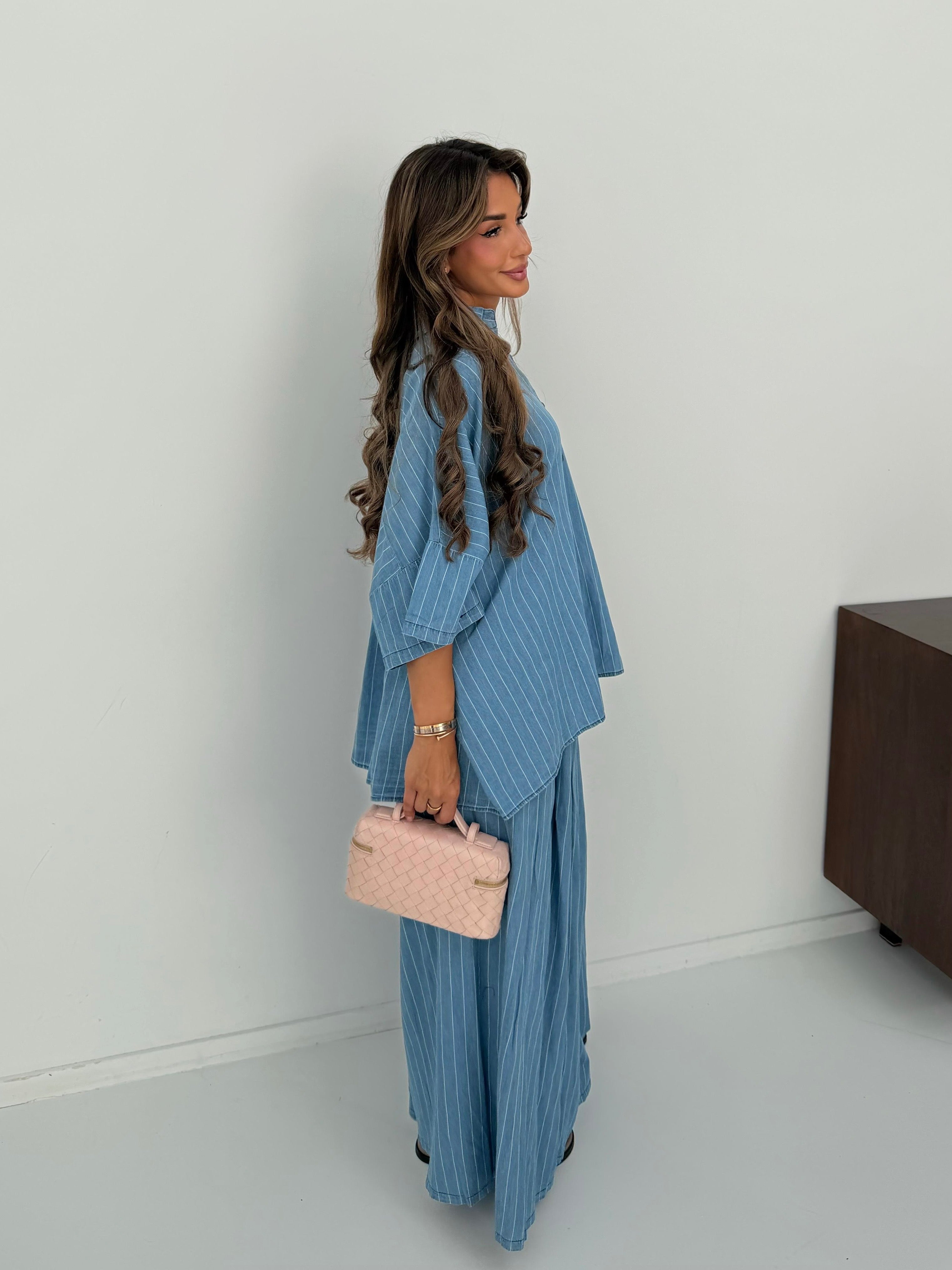 Blue Lola (PRE ORDER)