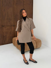 Chic short blazer | Taupe