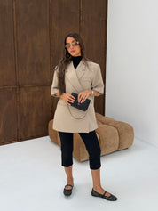Chic short blazer | Creme