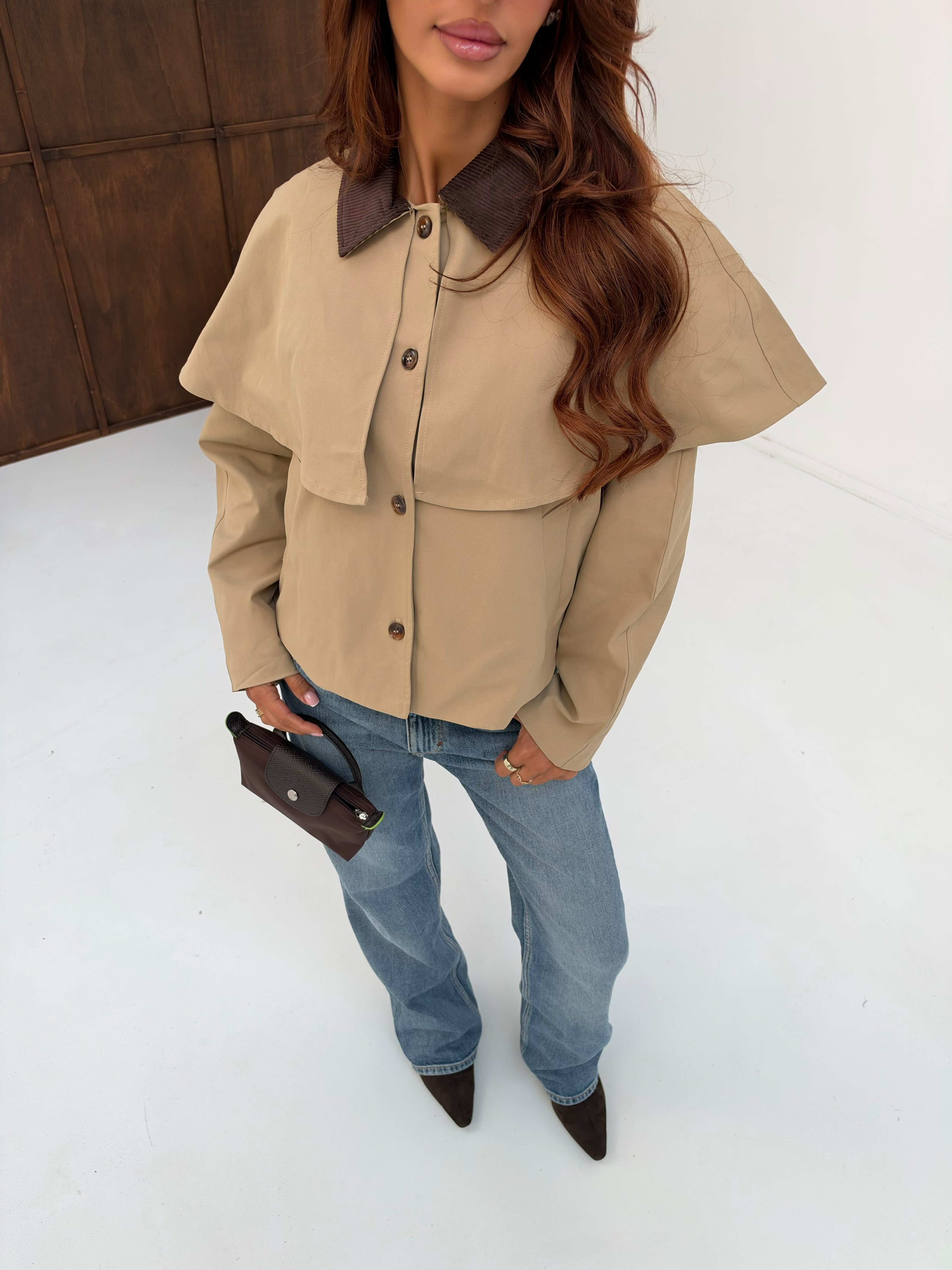 Short trench cape